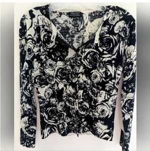 Merino Wool Floral Knit Button down Cardigan Lord & Taylor Size XS